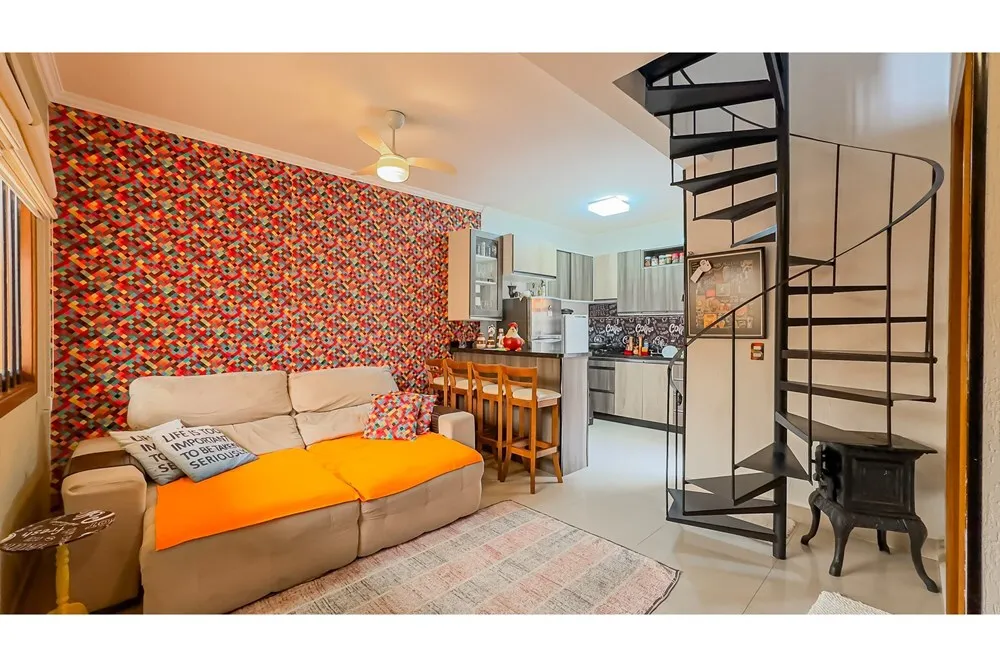 PO 83 Casa 610291022-33 - REMAX Capital Park Exclusividades
