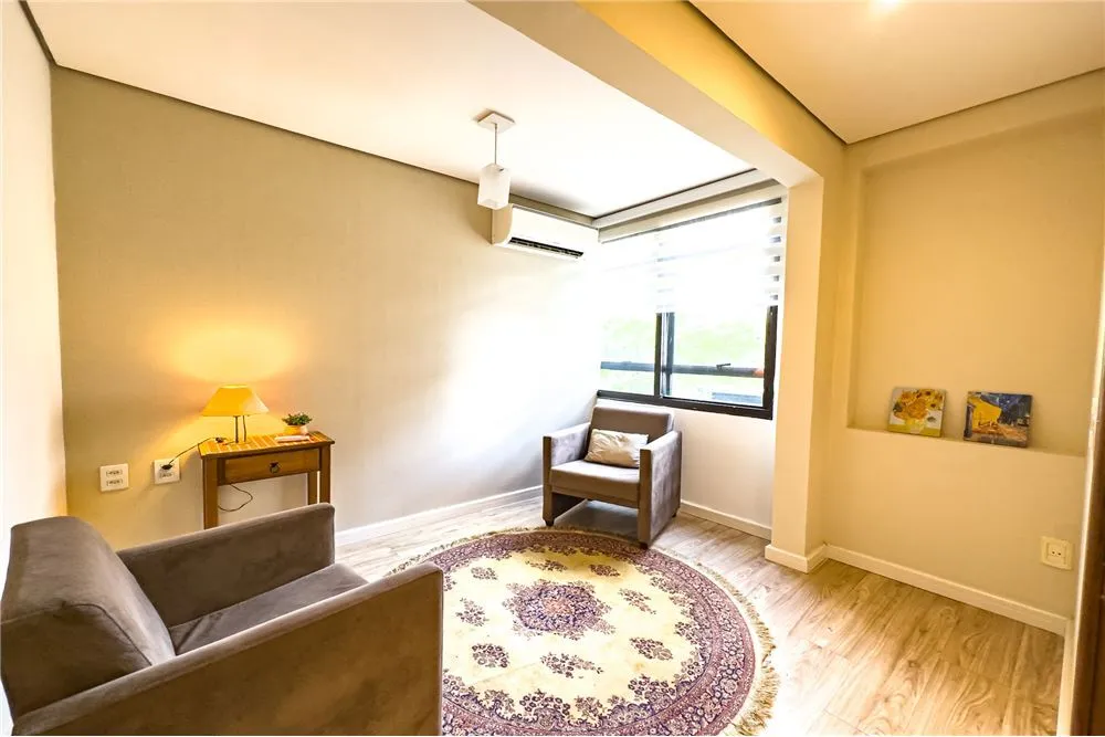 MDVI 1211 Sala 612481063-20 - REMAX Andar de Cima Exclusividades