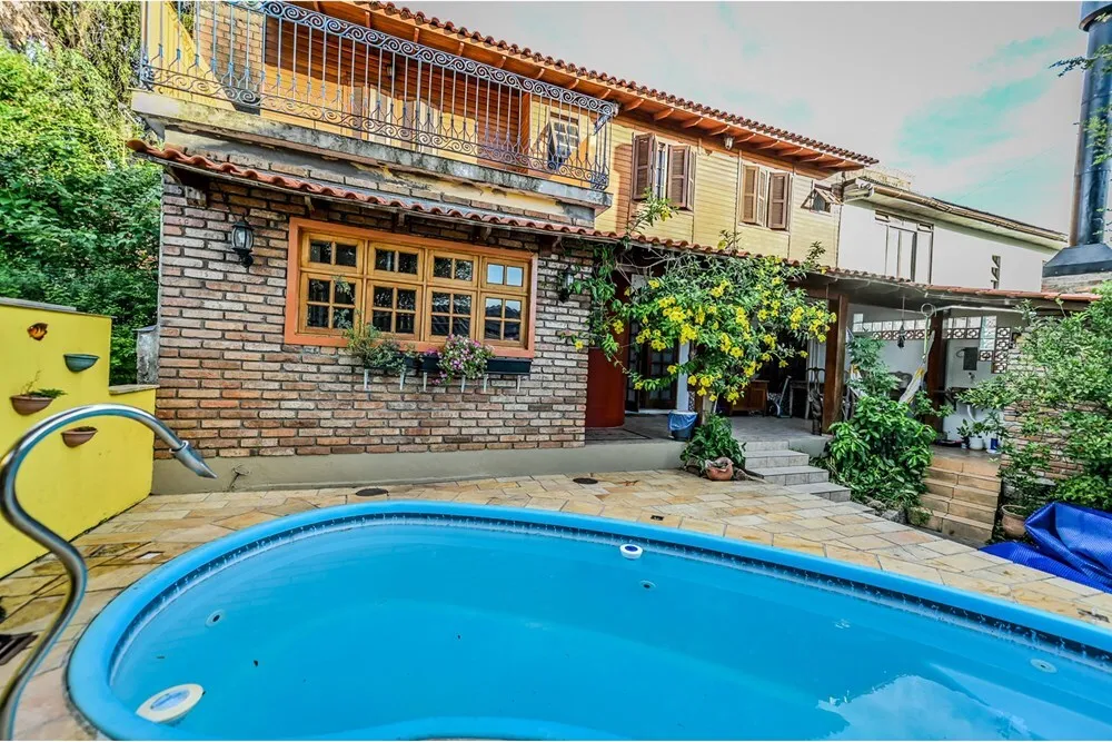 STDF 108 Casa 612481037-91 - REMAX Andar de Cima Exclusividades