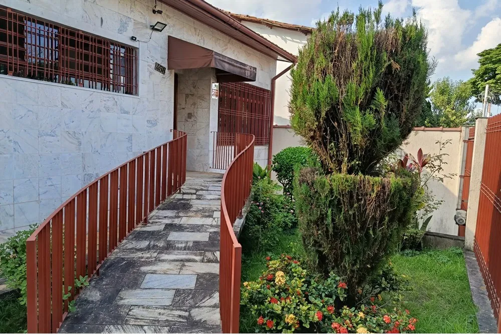 JGAA 458 Casa 602291034-14 - REMAX B12 Exclusividades