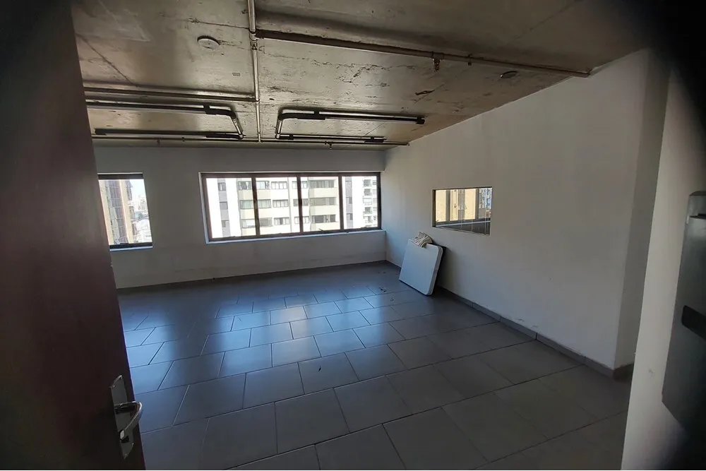II 331 Sala 602221003-73 - REMAX Galeria Exclusividades