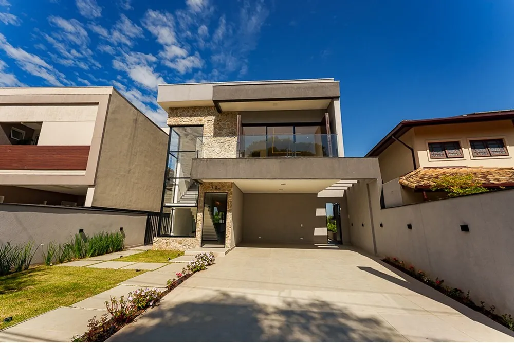 SPIADG 729 601371005-19 - REMAX Boutique Exclusividades