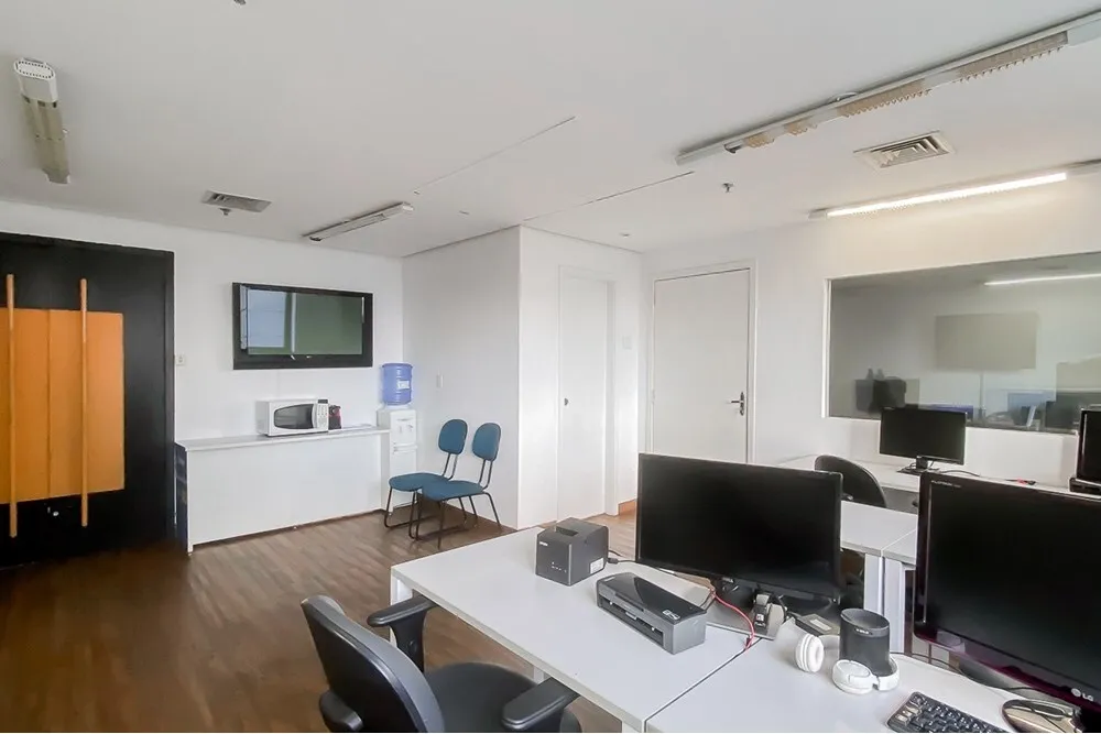 CA 2503 Sala 601081081-1 - REMAX Lepex Exclusividades — foto 2