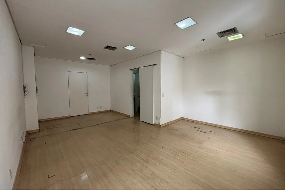 SCDAL 537 Sala 601081019-44 - REMAX Lepex Exclusividades — foto 2
