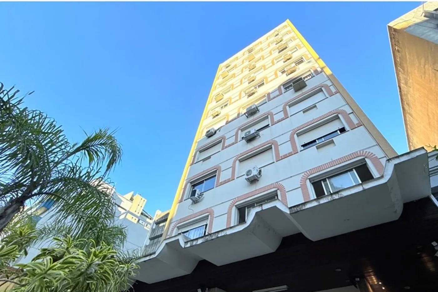 CHDDC 1667 Apto 610101004-49 - REMAX Tri Exclusividades