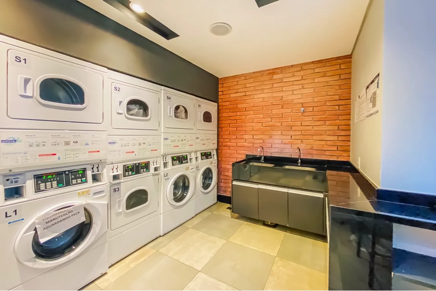 CA 901 Apto 601081062-42 - REMAX Lepex Exclusividades — foto 2