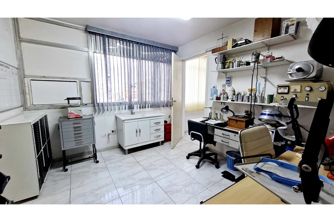 CFC 1212 Sala 601361040-137 - REMAX Trio Exclusividades — foto 2
