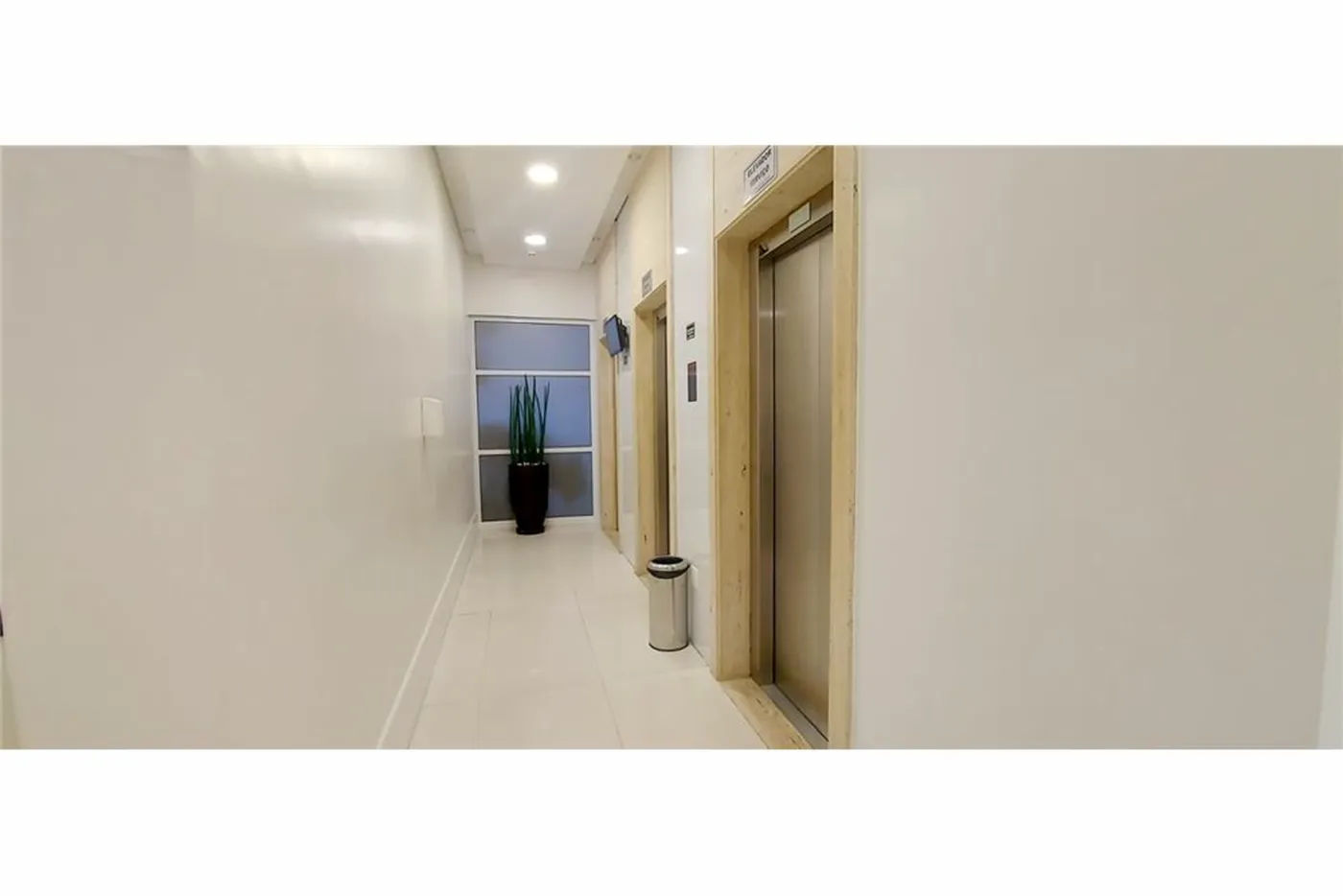 PA 418 Sala 601971007-154 - REMAX Empire Exclusividades — foto 2