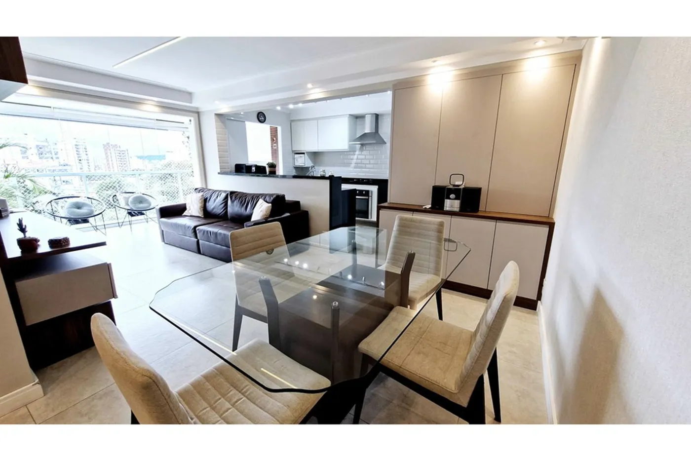 VIMP 228 Apto 602301001-112 - Remax Trinity Exclusividades