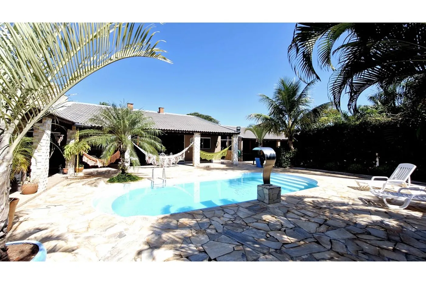 VMAHDM 655 602301007-4 - Remax Trinity Exclusividades