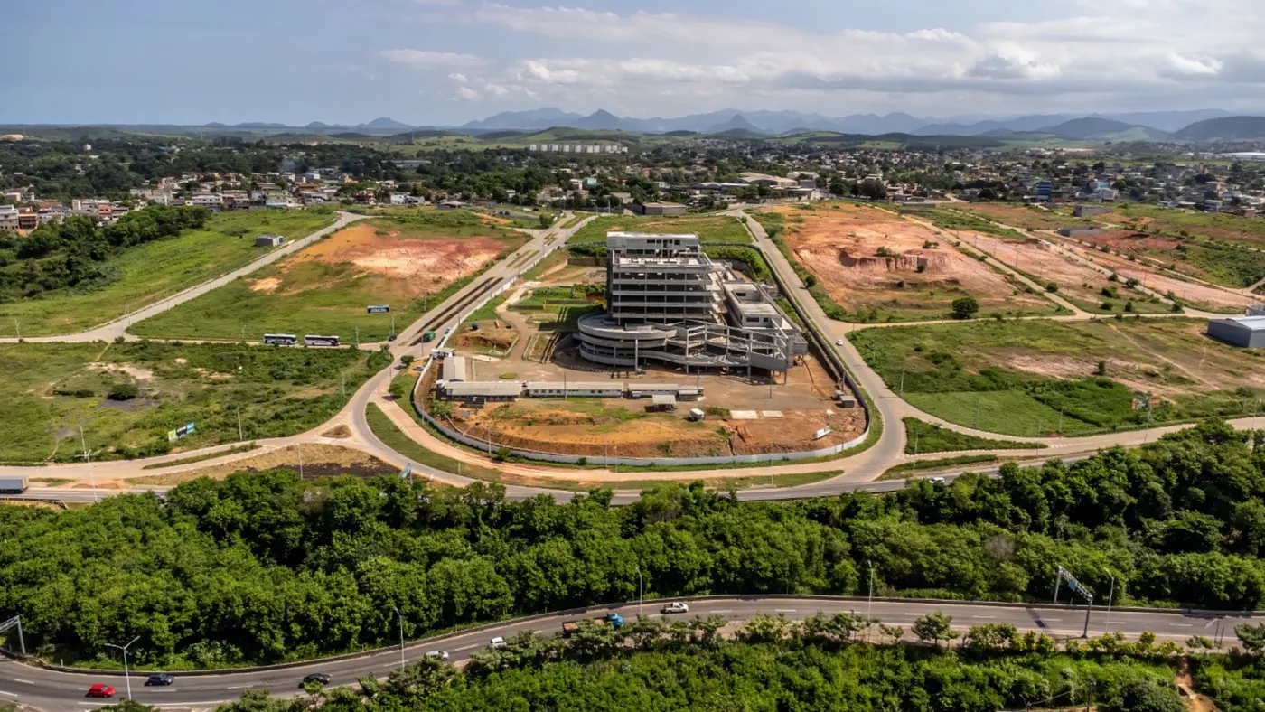 Parque Leste Oeste - Comercial