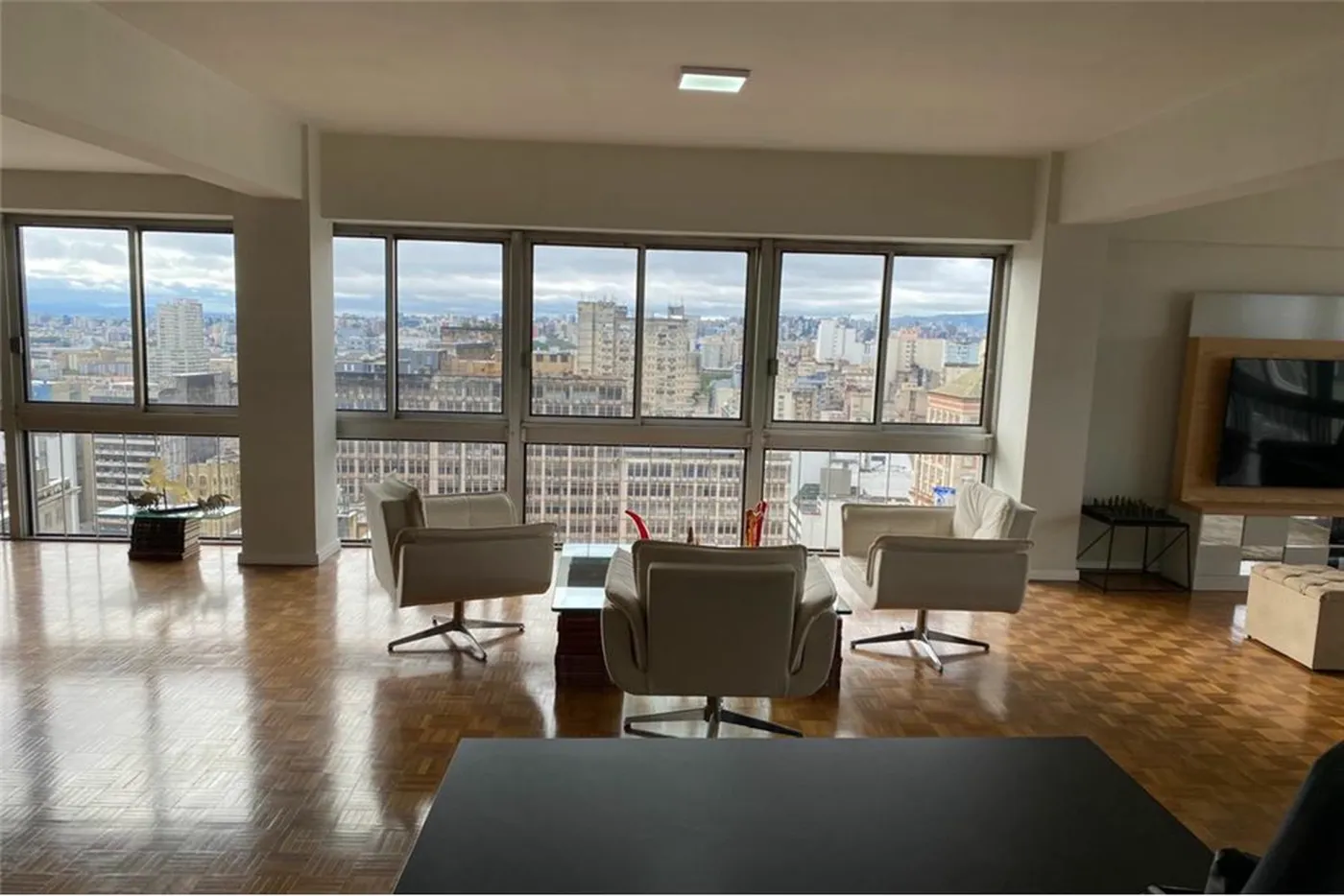 CHDA 1234 Apto 610221014-288 - REMAX Donno Exclusividades