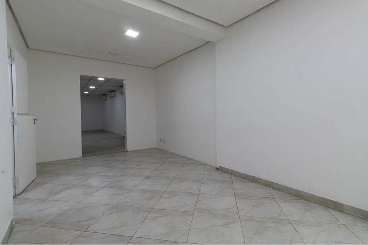 ÁBC 264 Sala 601371083-2 - REMAX Boutique Exclusividades — foto 3