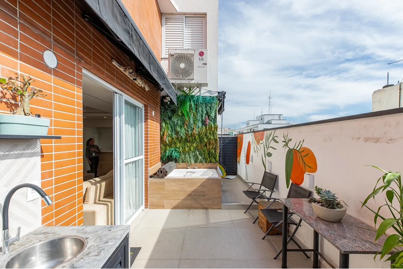 BVMDC 611 Apto 601241014-56 - REMAX Ville Exclusividades