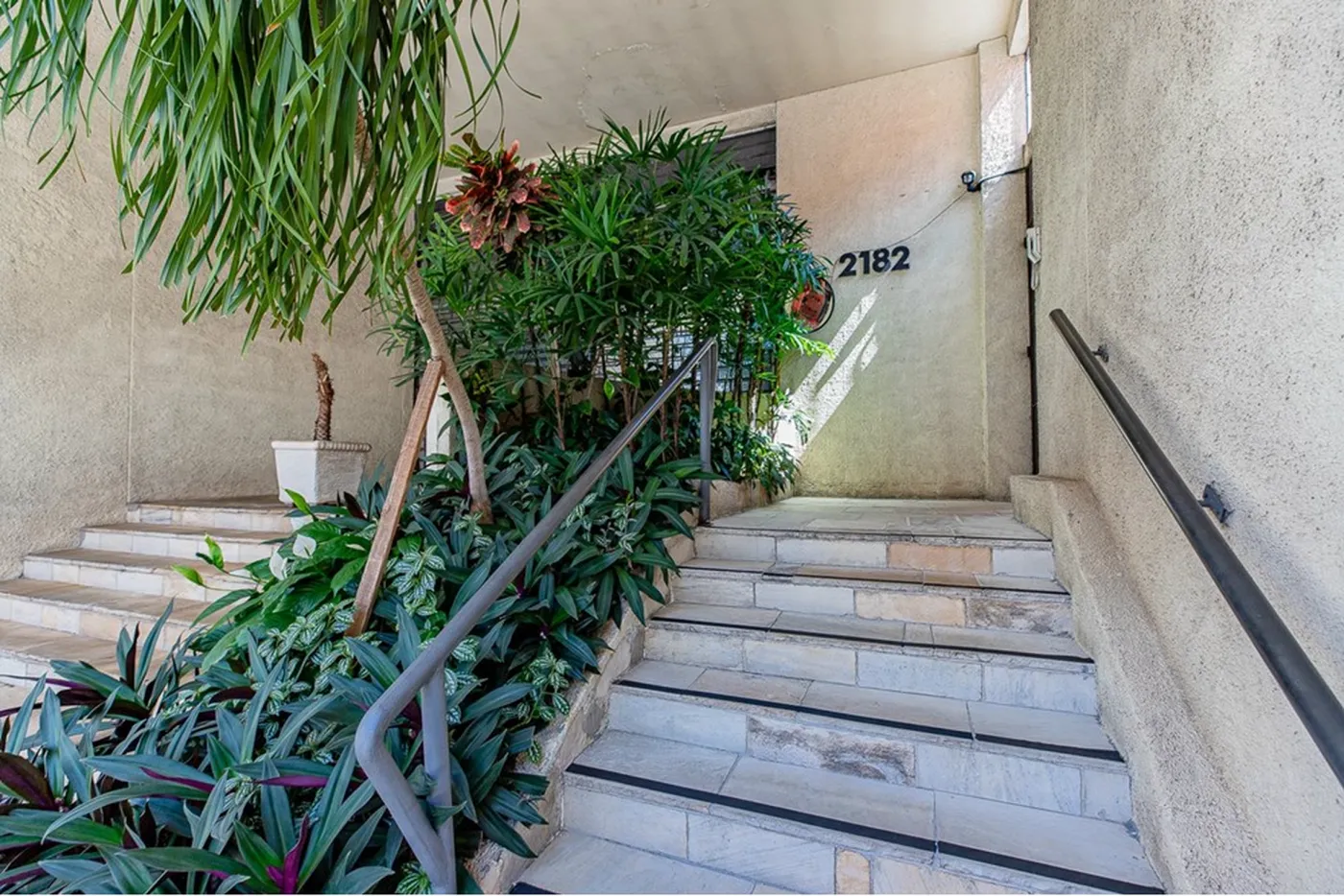 VOSA 2182 Apto 601241014-55 - REMAX Ville Exclusividades — foto 4