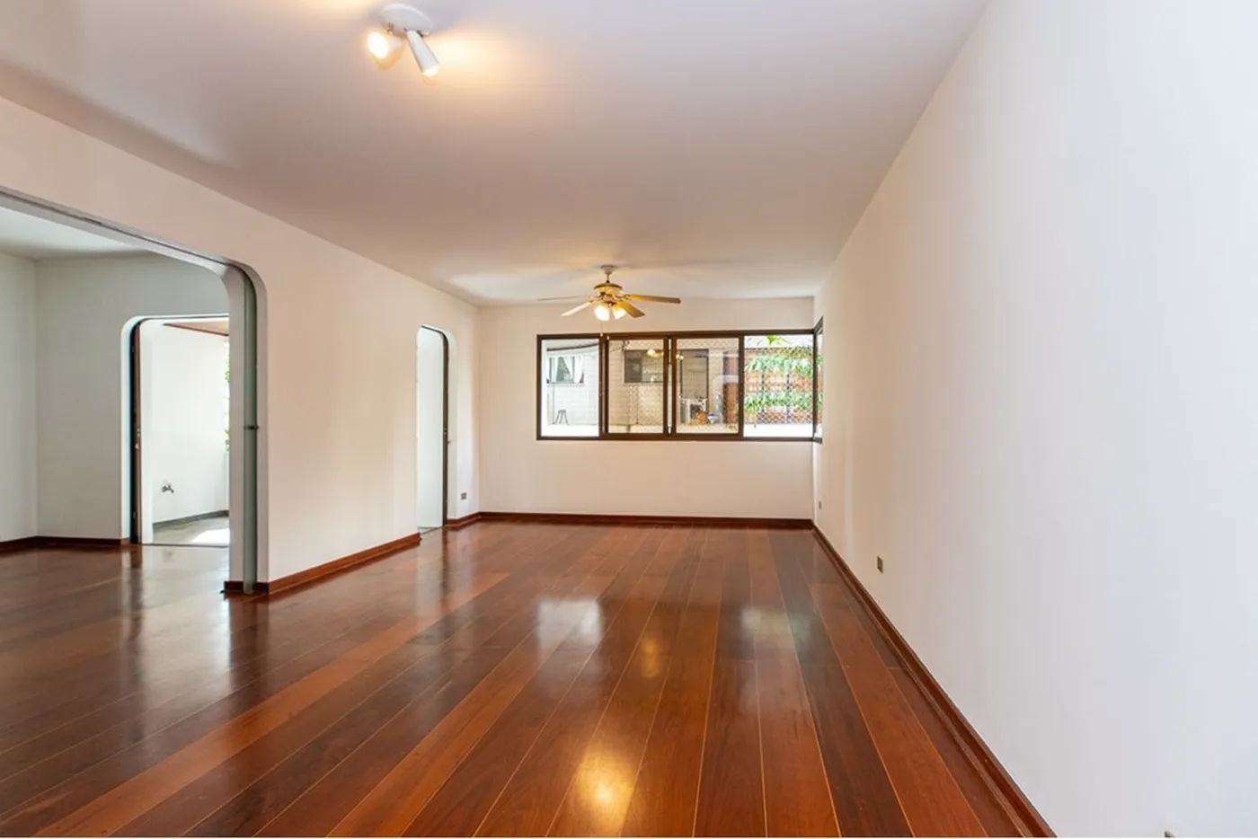 PSG 70 Apto 601371001-100 - REMAX Boutique Exclusividades