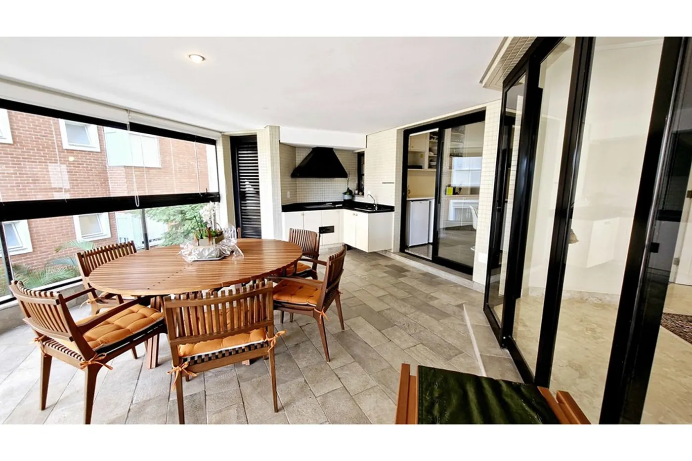 MPAC 330 Apto 601361044-47 - REMAX Trio Exclusividades
