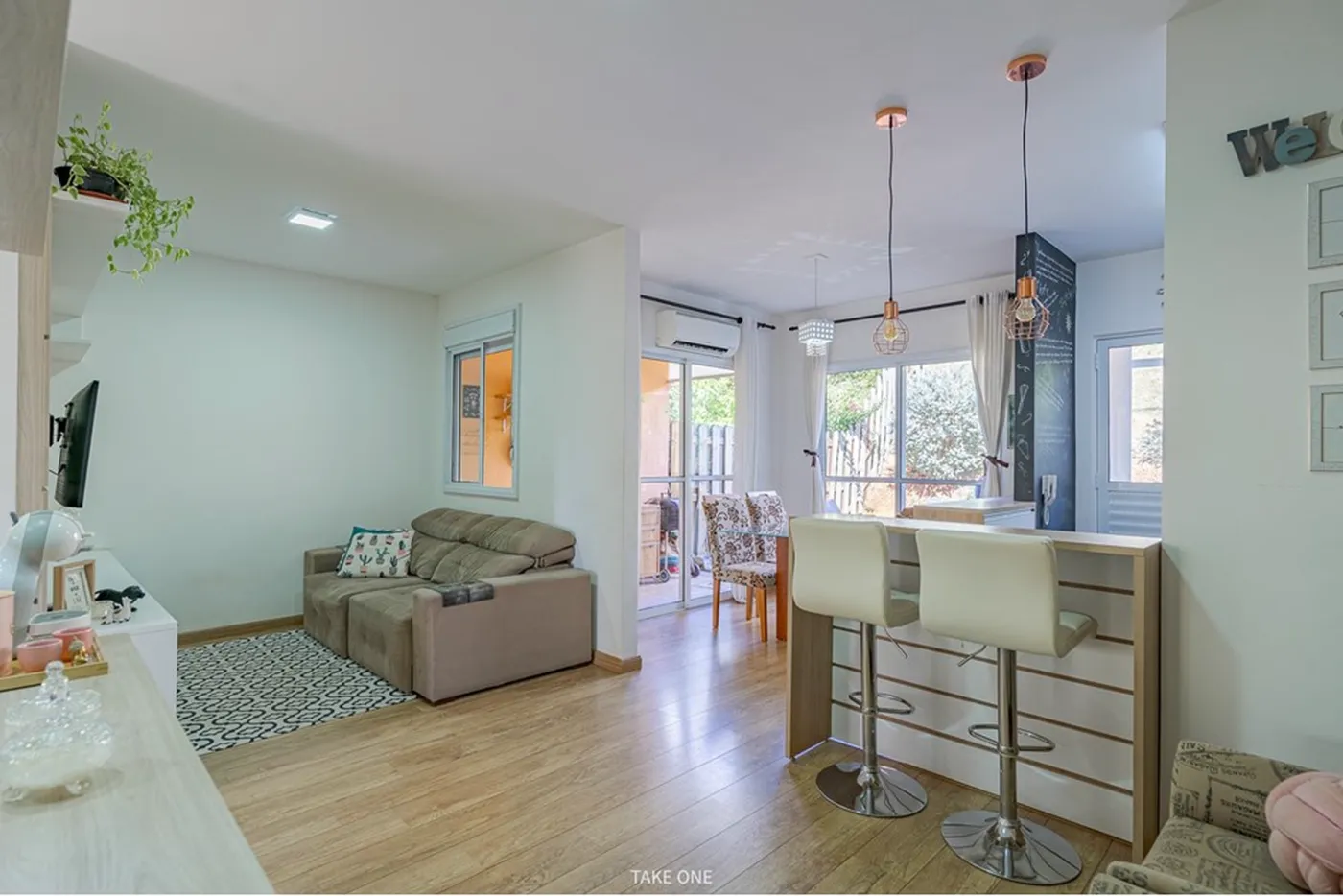 MADB 1900 Casa 690591032-99 - REMAX Máxima Exclusividades