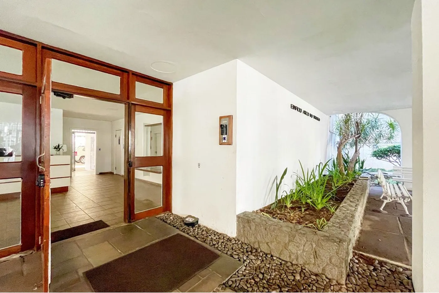 PPA 1296 Apto 610101007-33 - REMAX Tri Exclusividades