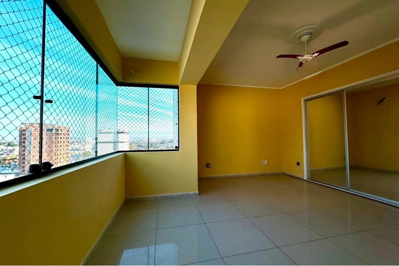 CCM 523 Apto 610241012-185 - REMAX 520 Exclusividades