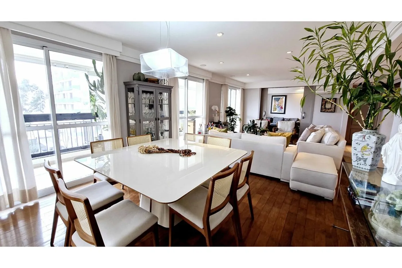 CBE 1469 Apto 601361003-188 - REMAX Trio Exclusividades