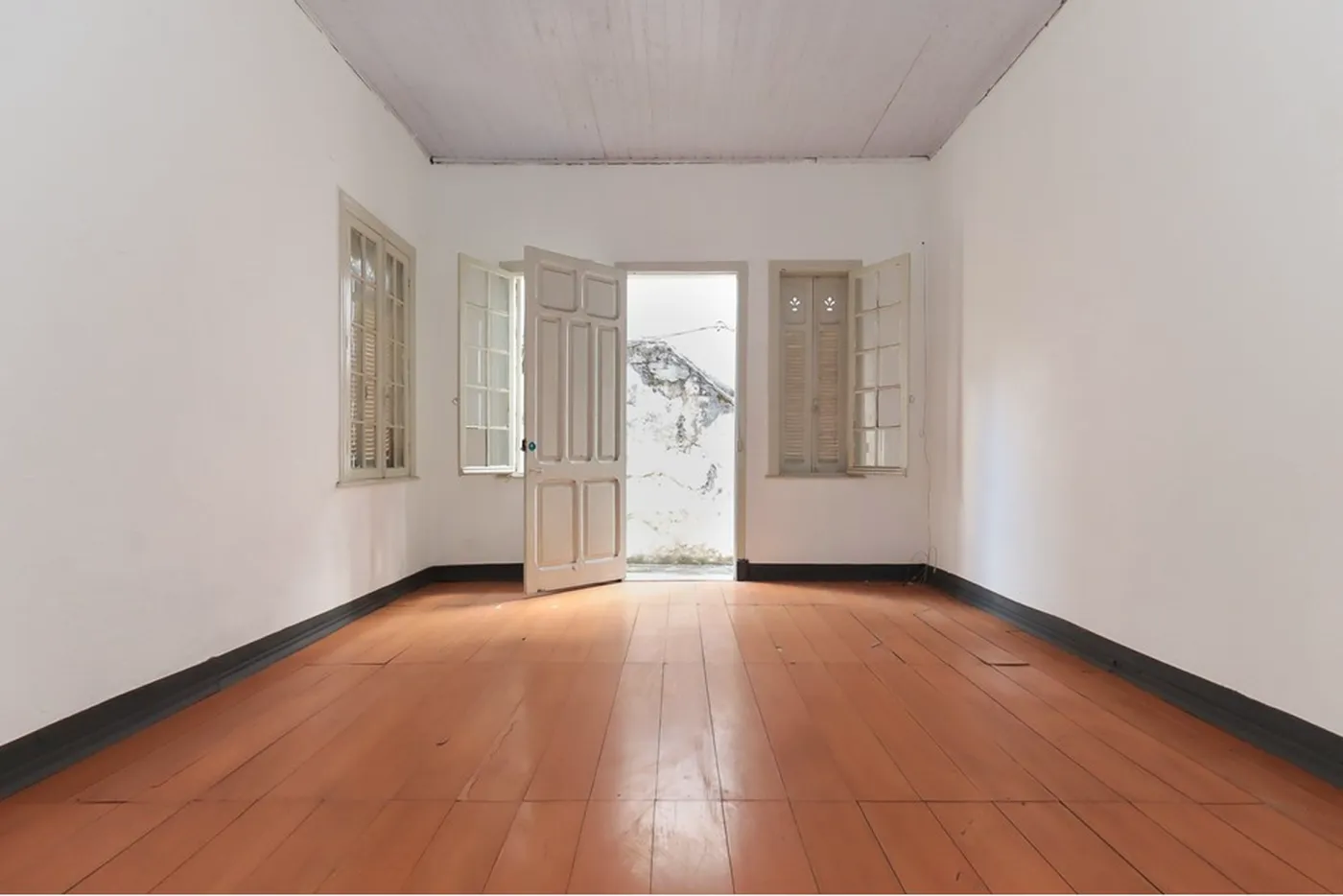 CB 236 601401003-57 - REMAX Paradisus Exclusividades