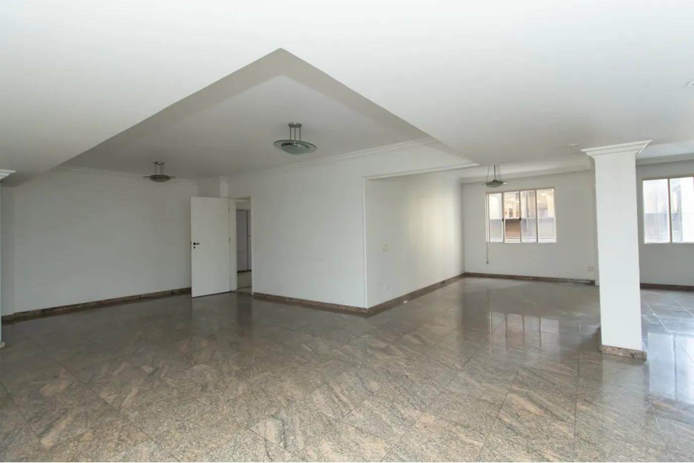 BVCB 130 Apto 601971018-1229 - REMAX Empire Exclusividades