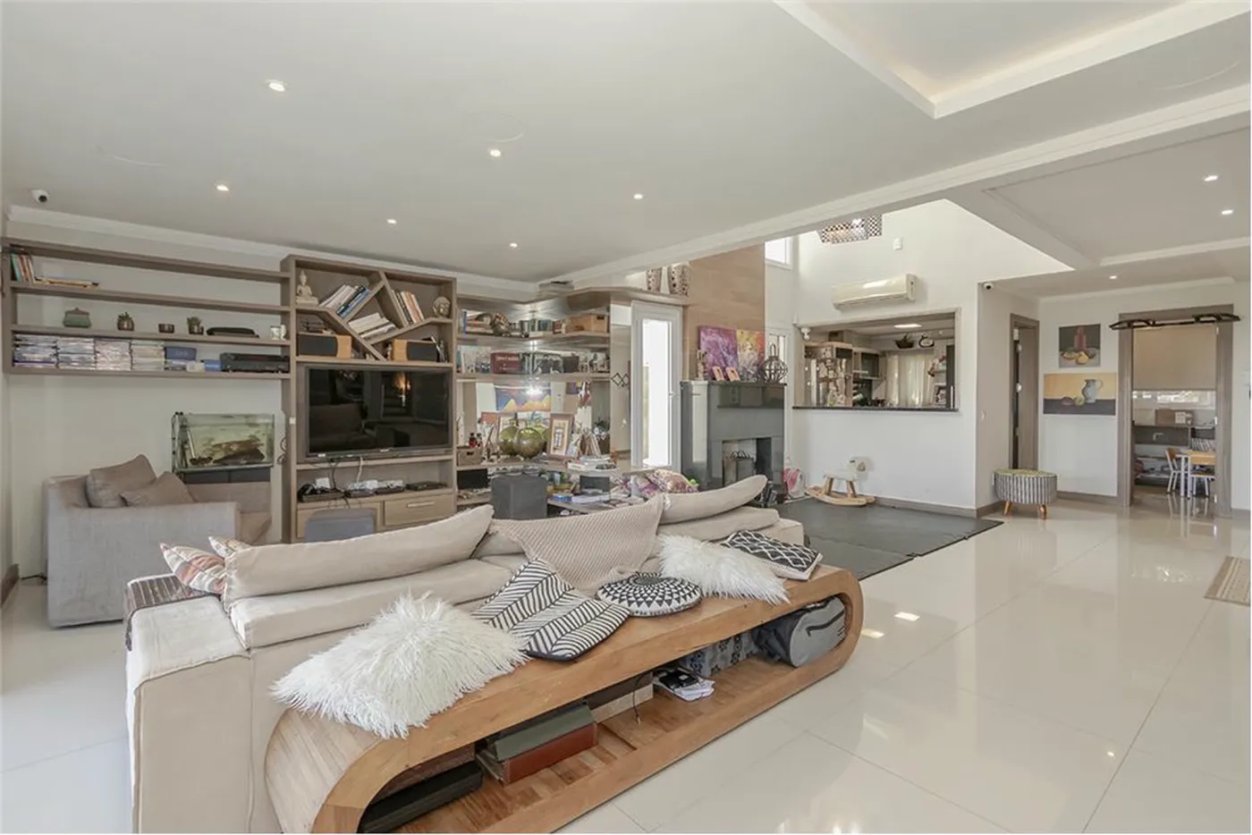 VAG 333 Casa 612481038-48 - REMAX Andar de Cima Exclusividades