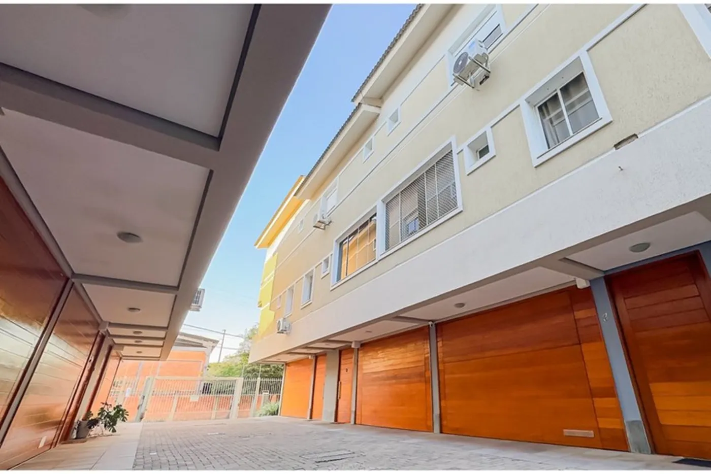 VIT 25 Casa 610441002-4 - REMAX Diamond Orla Exclusividades