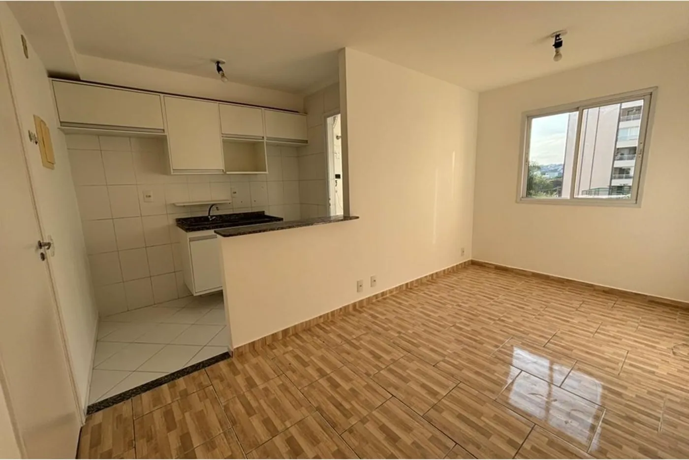 JSEMS 381 Apto 601401007-48 - REMAX Paradisus Exclusividades