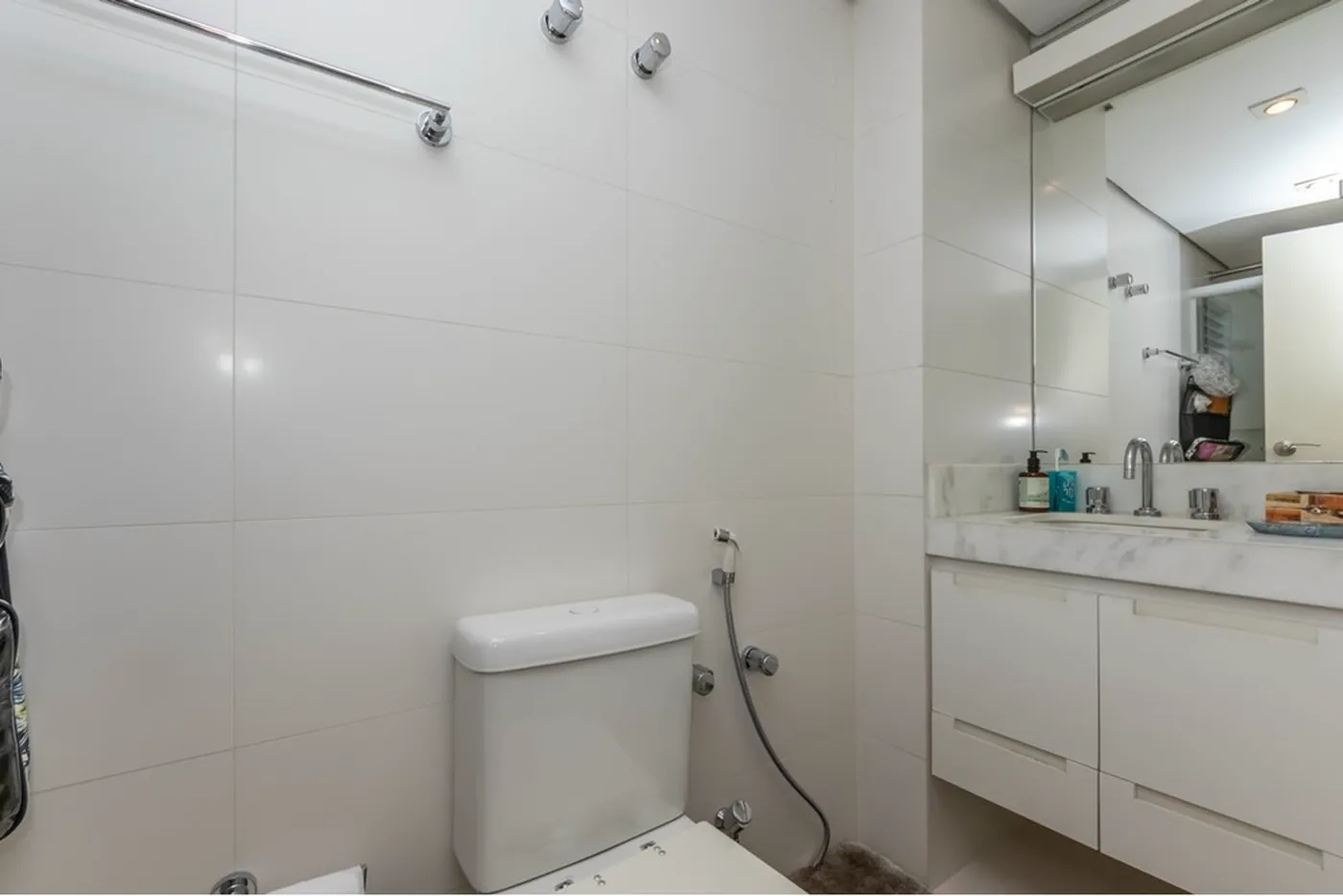CCOF 1234 Apto 601721028-43 - REMAX Front Exclusividades — foto 3
