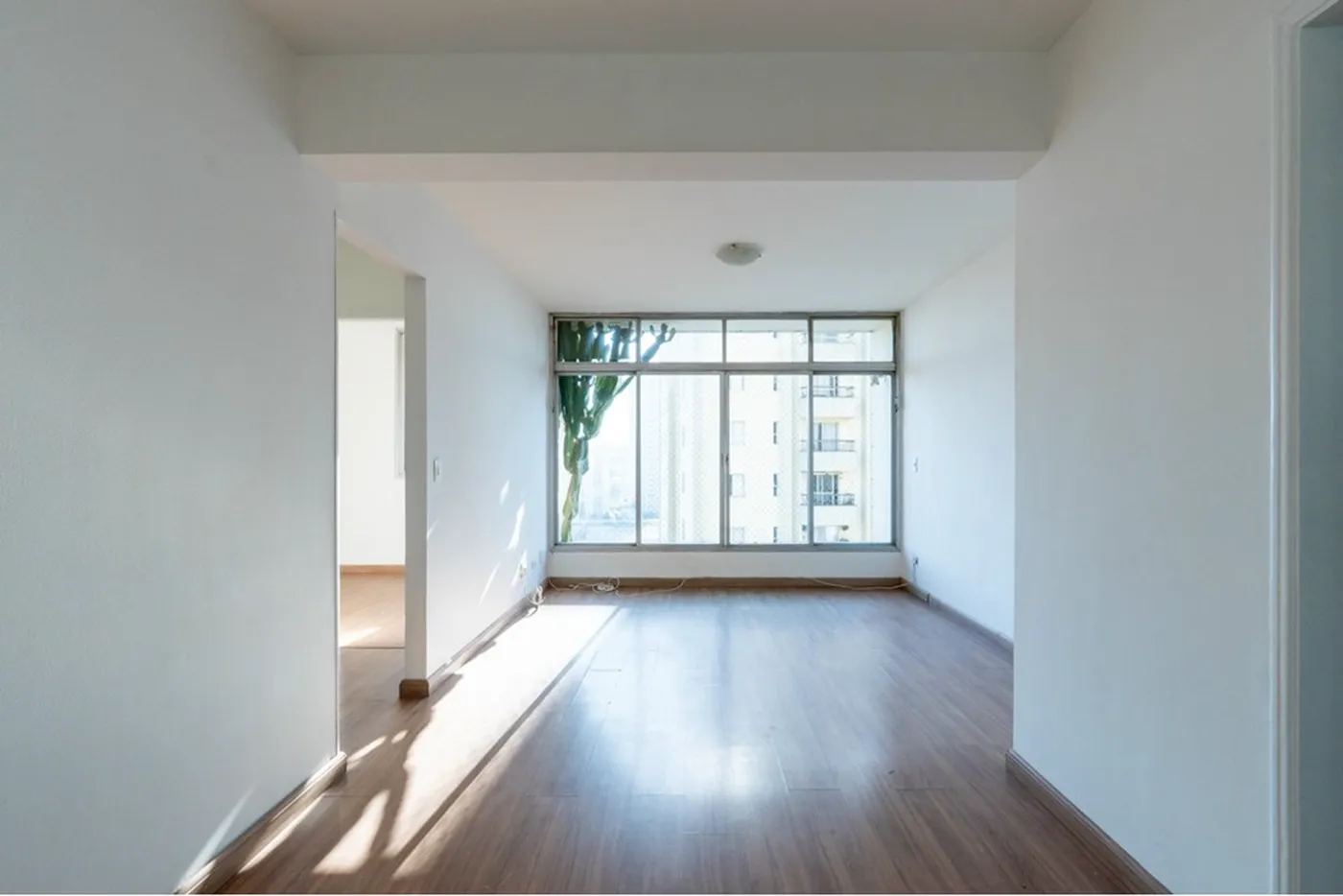 VMT 215 Apto 601241063-3 - REMAX Ville Exclusividades