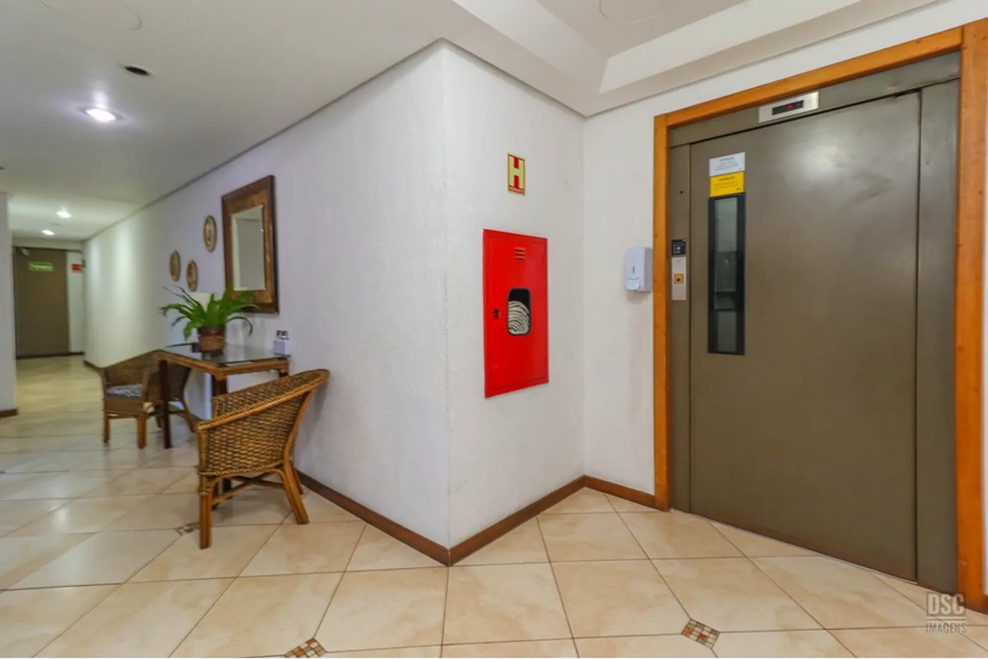 MDGD 603 Apto 610191045-28 - REMAX Casa Sul Exclusividades — foto 2
