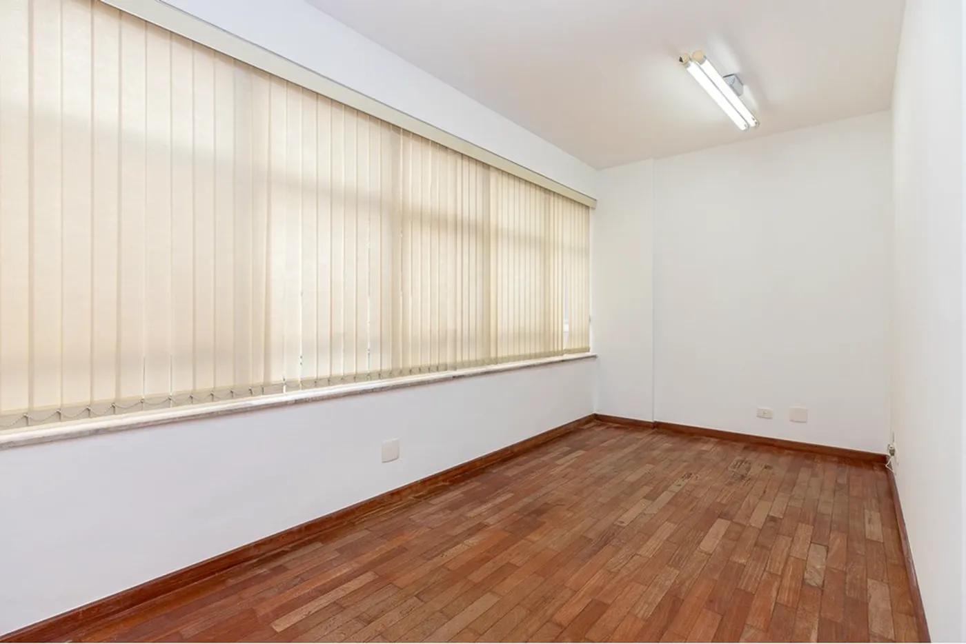 ADBVAP 2464 Sala 601131050-20 - REMAX Ares Exclusividades — foto 2