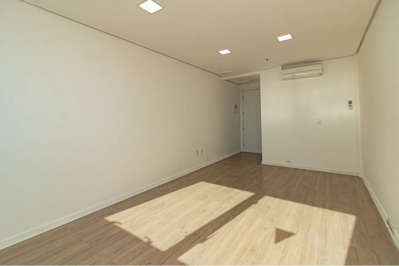 SSAB 4556 Sala 612491035-12 - REMAX Trend Exclusividades — foto 5