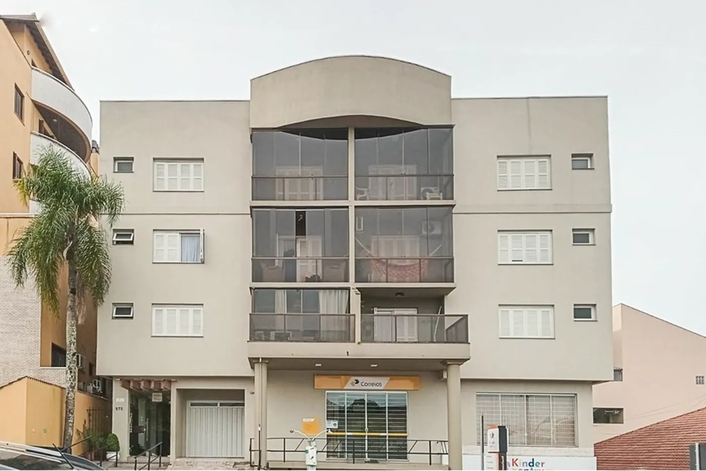 CRB 375 Apto 610441002-8 - REMAX Diamond Orla Exclusividades