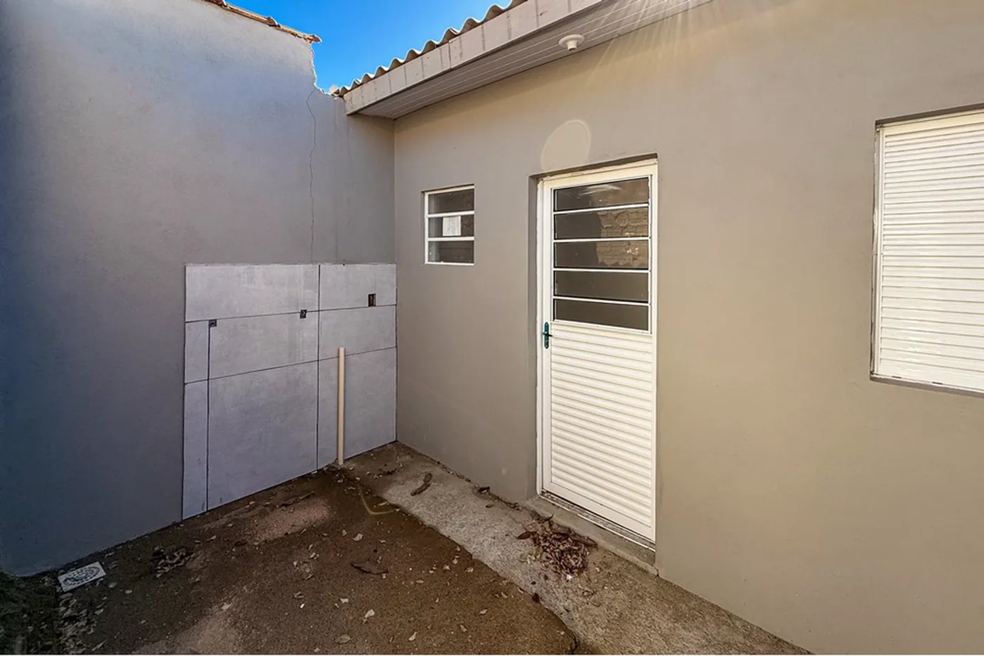 GE 25 Casa 612651026-27 - REMAX Pillares Exclusividades — foto 2
