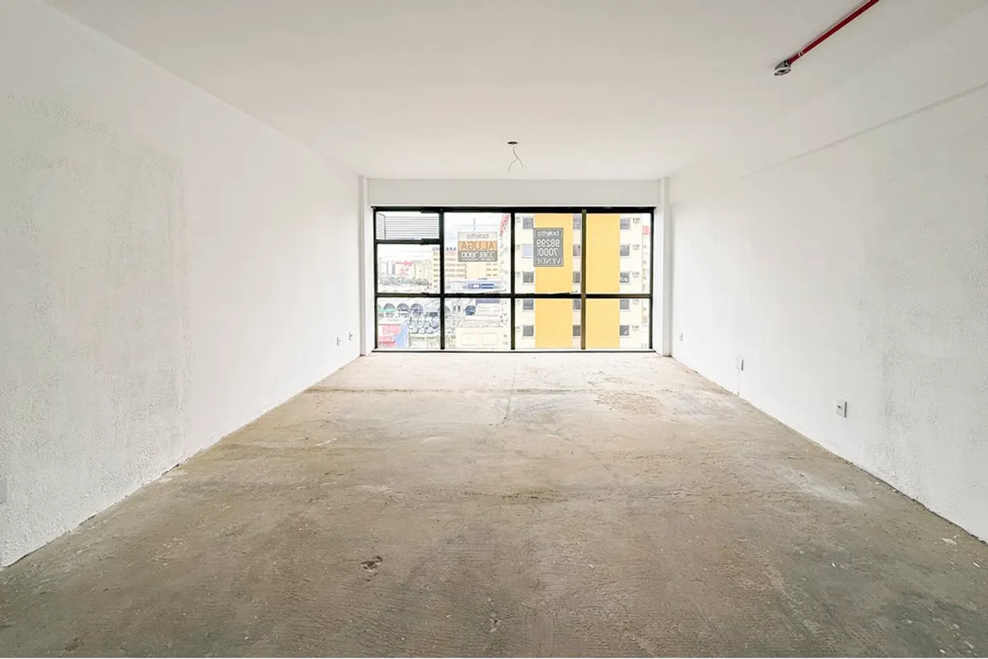 CDM 111 Sala 612651033-82 - REMAX Pillares Exclusividades