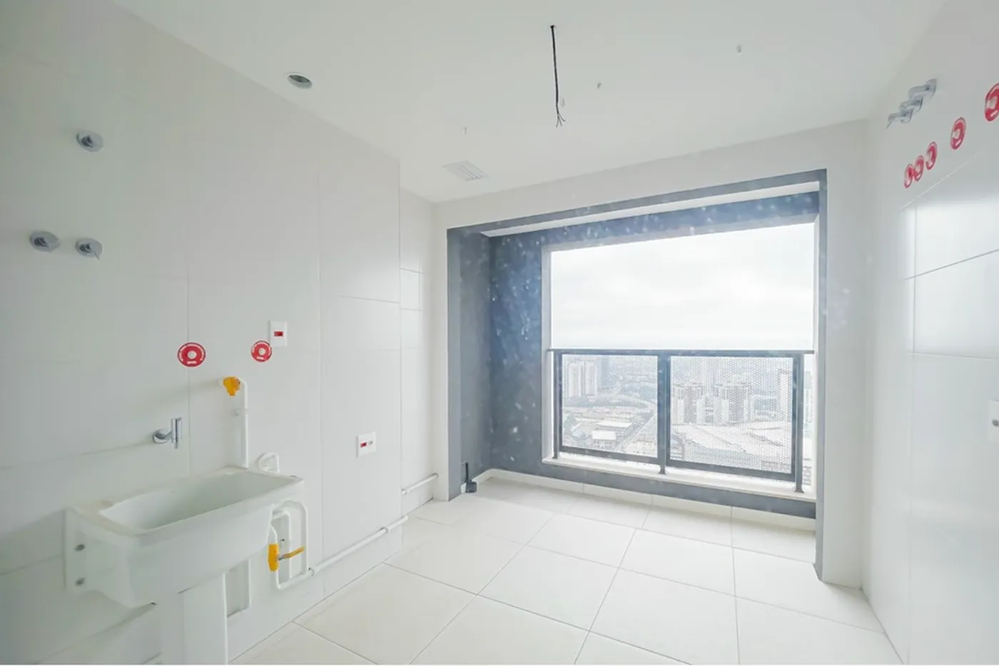 PC 300 Apto 601081056-36 - REMAX Lepex Exclusividades — foto 3