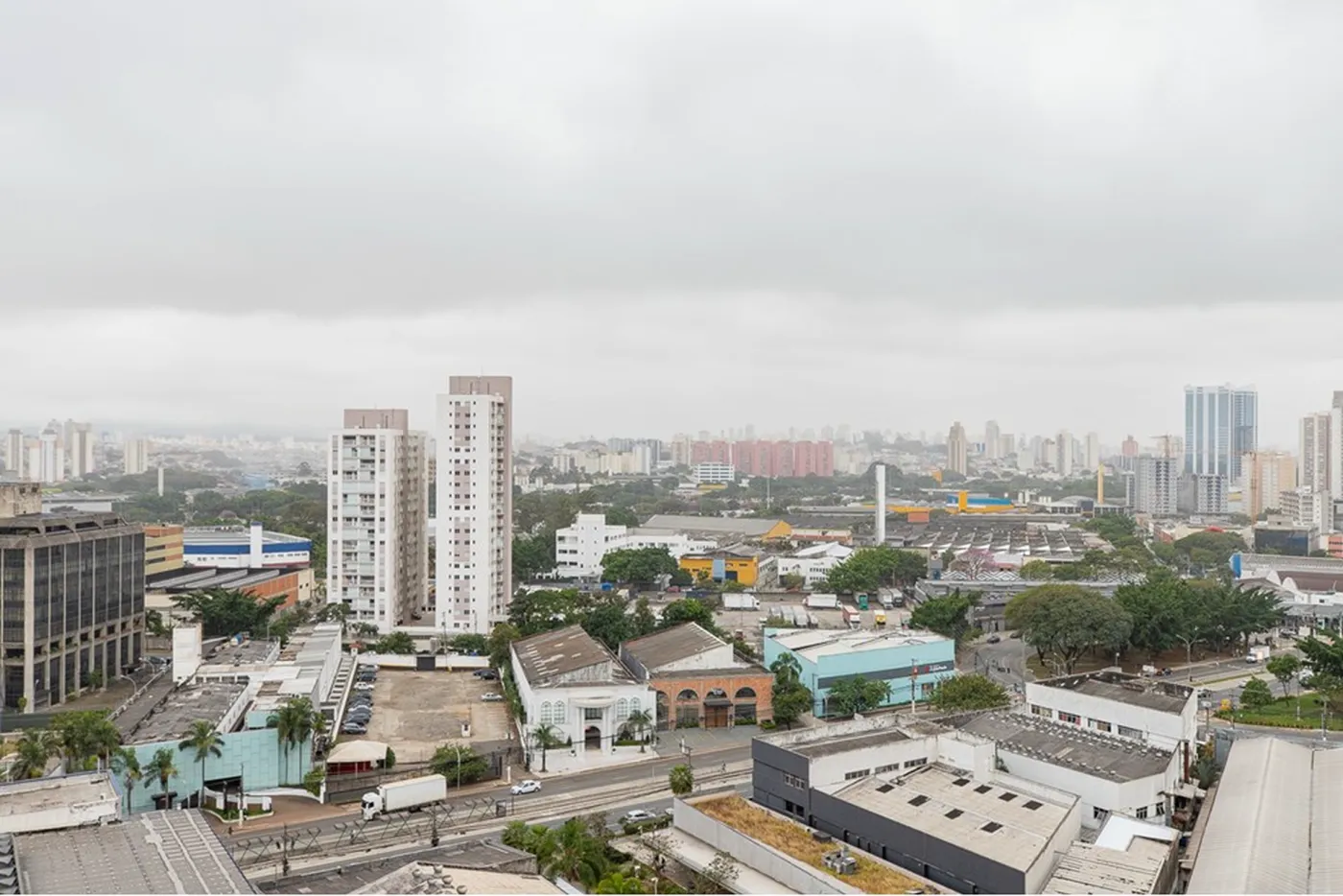 VDBFMDSV 1619 Sala 601241057-15 - REMAX Ville Exclusividades — foto 2