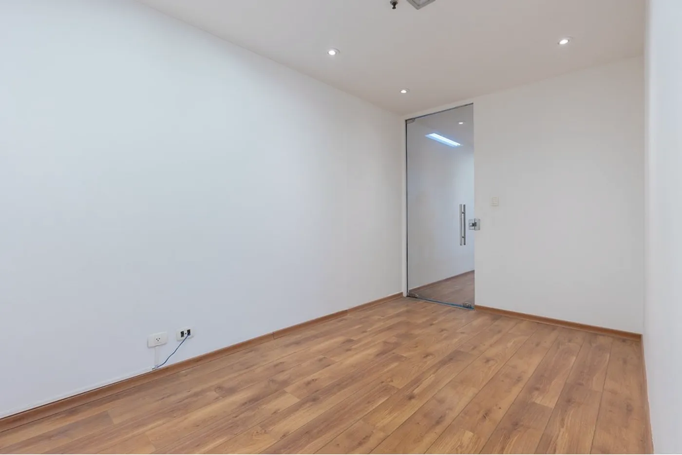 SAAP 1000 Sala 601971032-109 - REMAX Empire Exclusividades — foto 2