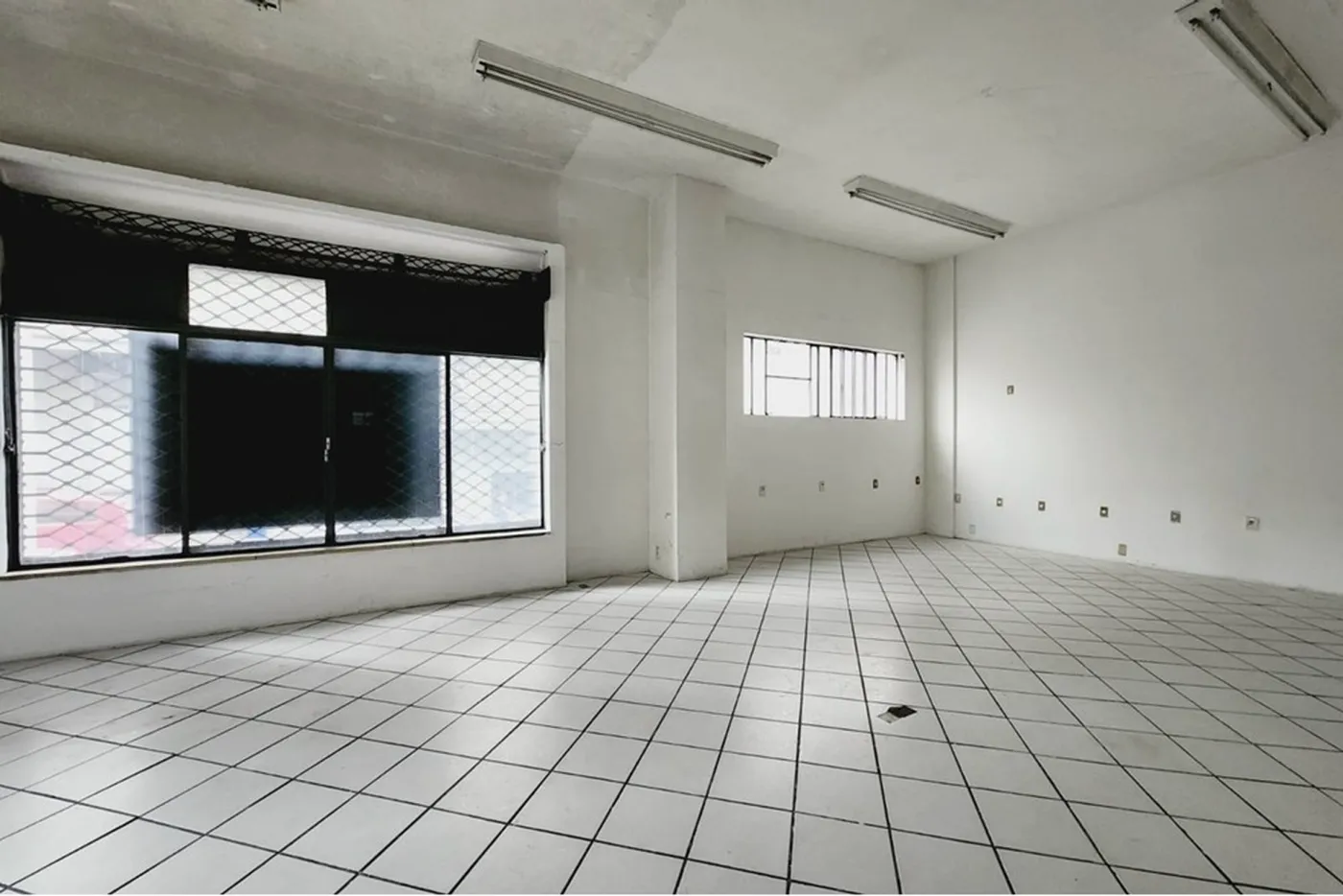 CHI 88 Loja 612521066-10 - REMAX Place Exclusividades — foto 2