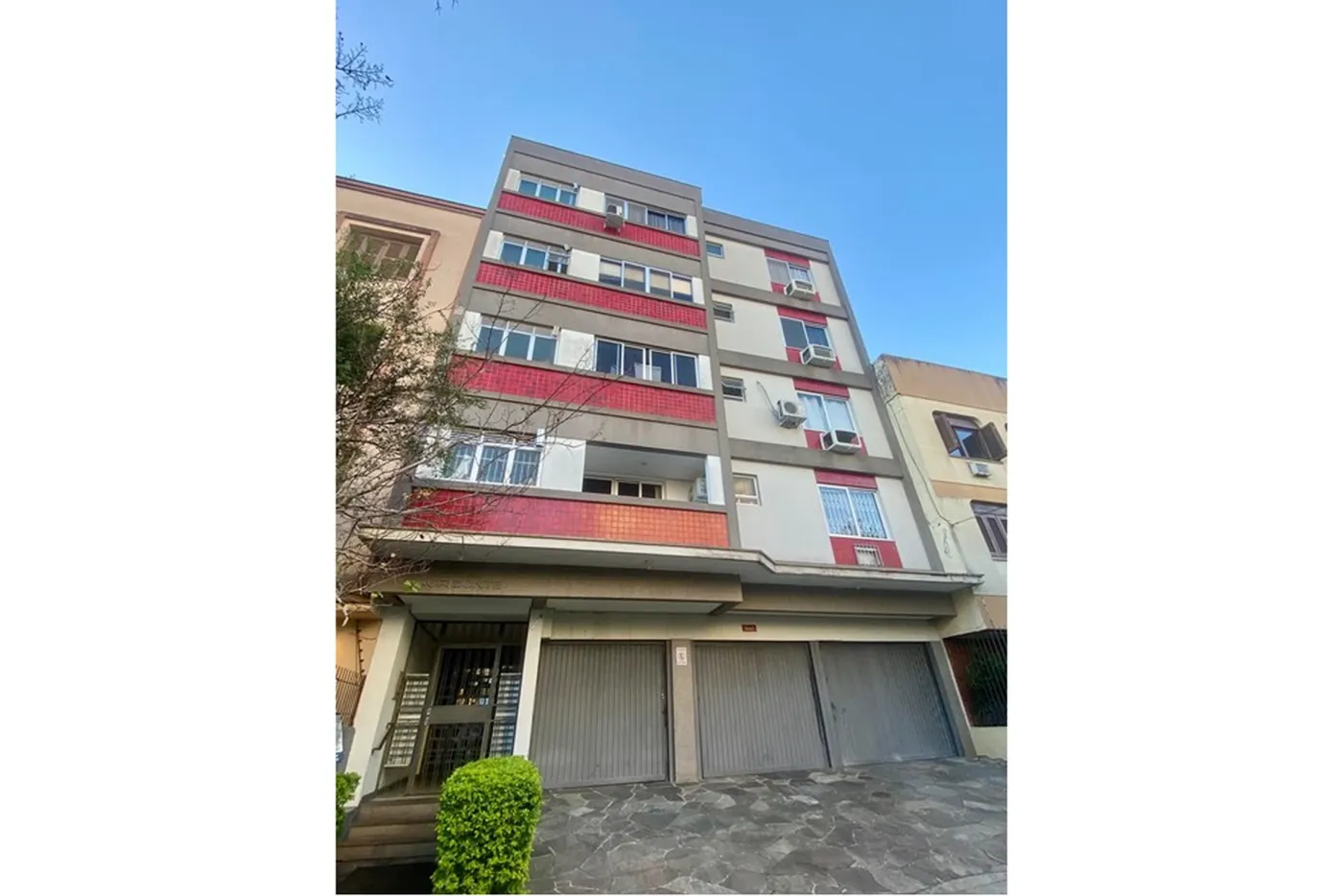 SCDE 954 Apto 612481035-61 - REMAX Andar de Cima Exclusividades