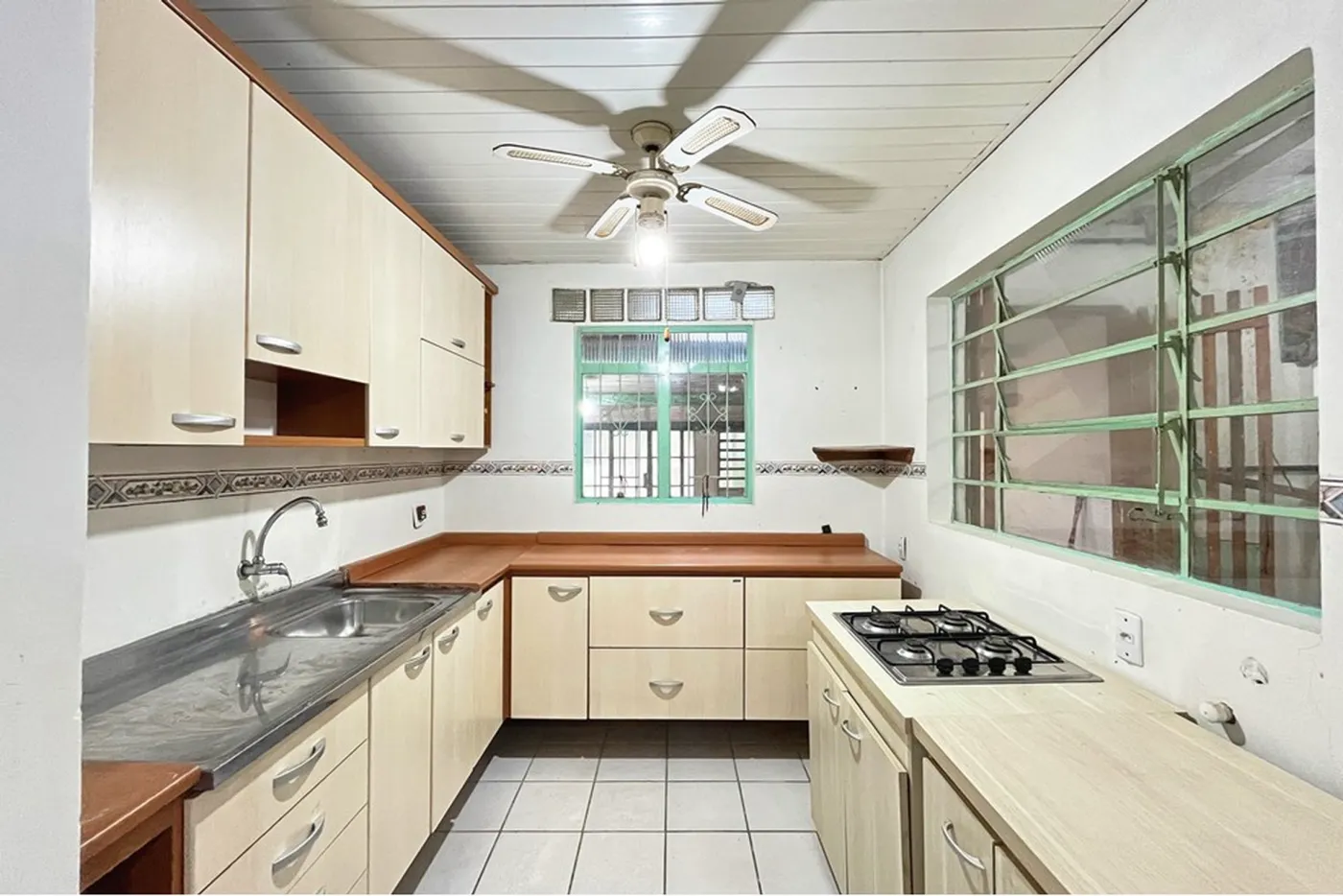 CCM 565 Apto 610191048-33 - REMAX Casa Sul Exclusividades — foto 4