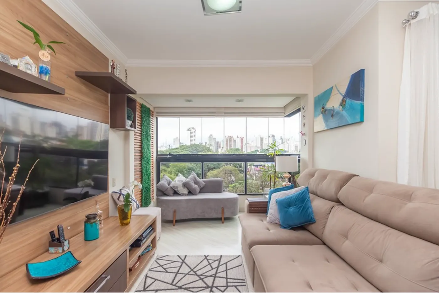 VCEDI 621 Apto 602031024-99 - REMAX Classique Exclusividades