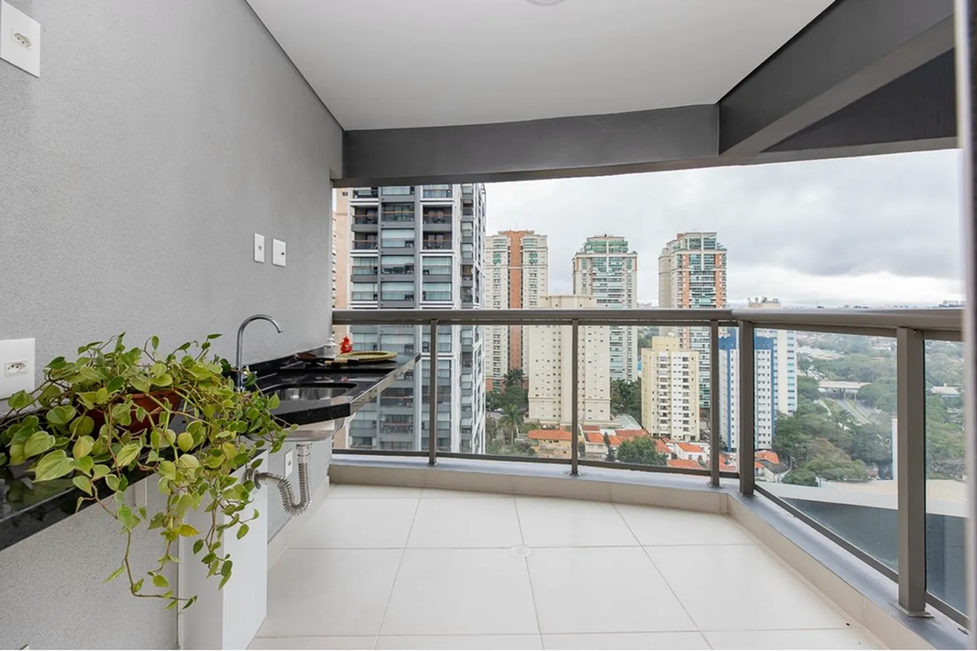 BJDLS 31 Apto 601131046-15 - REMAX Ares Exclusividades