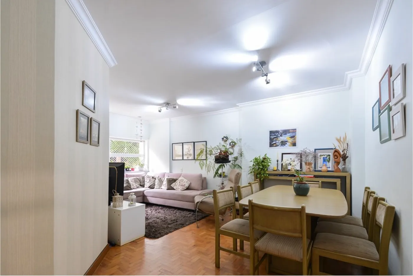 CCS 927 Apto 601241003-176 - REMAX Ville Exclusividades