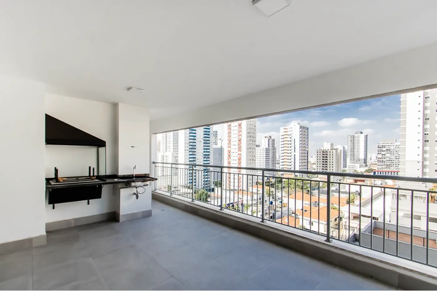 ISS 596 Apto 601401007-58 - REMAX Paradisus Exclusividades