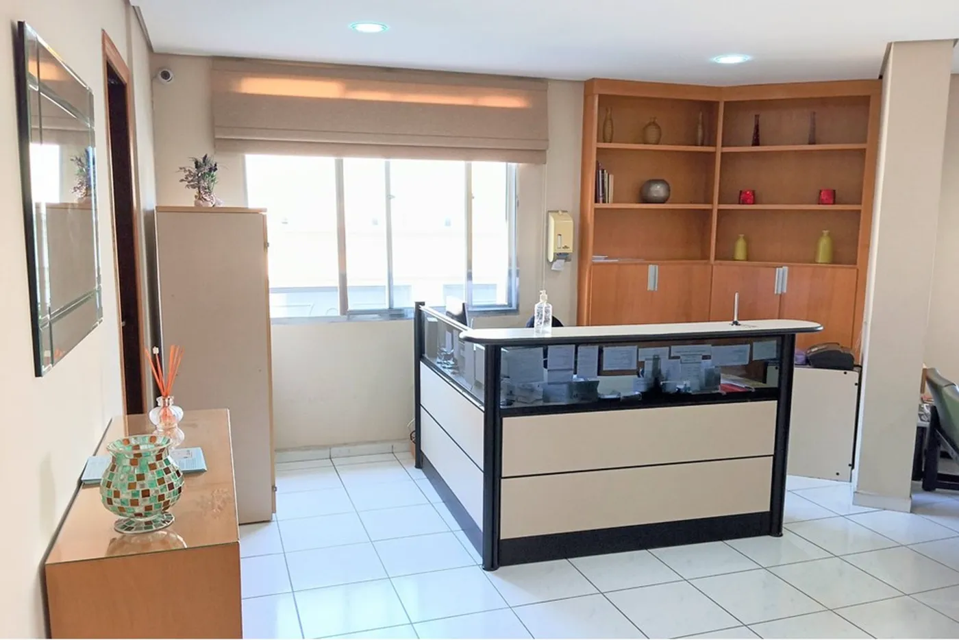 POC 124 Sala 601081093-5 - REMAX Lepex Exclusividades