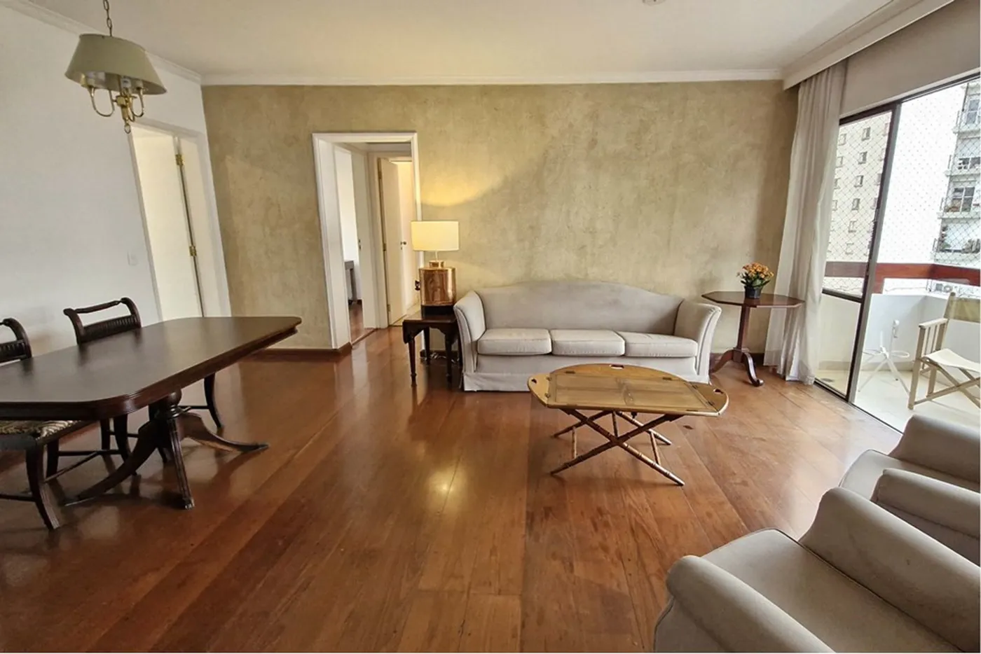 MCSC 321 Apto 601361044-52 - REMAX Trio Exclusividades